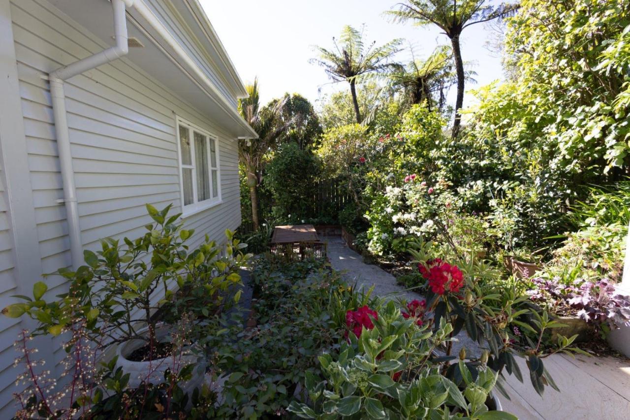 Khandallah Harbour View Bnb Wellington Exterior photo
